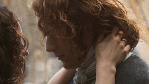 Read Outlander Episode 1 Recap: Through a Glass, Darkly