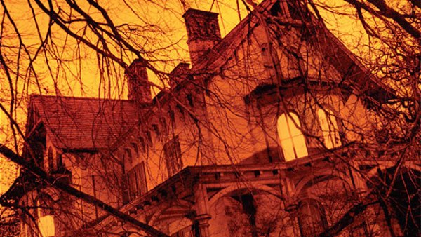 Read 7 YA Books to Read After Your The Haunting of Hill House Binge